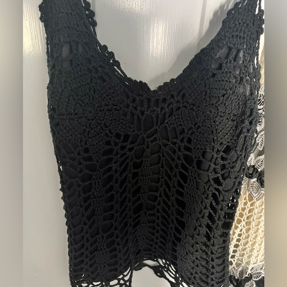 Black and Cream Crochet Top and Skirt Set - Picture 2 of 5
